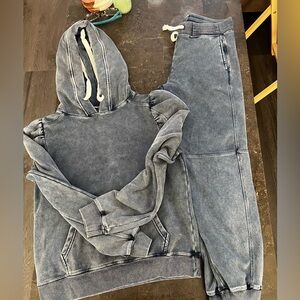 Generation love set Karlie denim color.